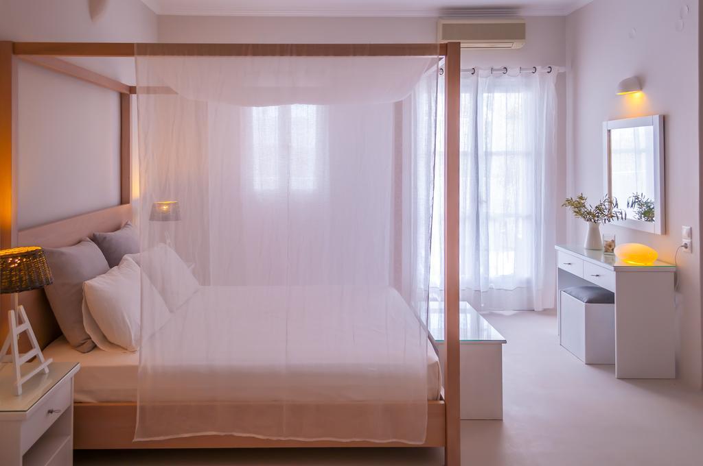 Milos Bay Suites Adamantas  Bilik gambar