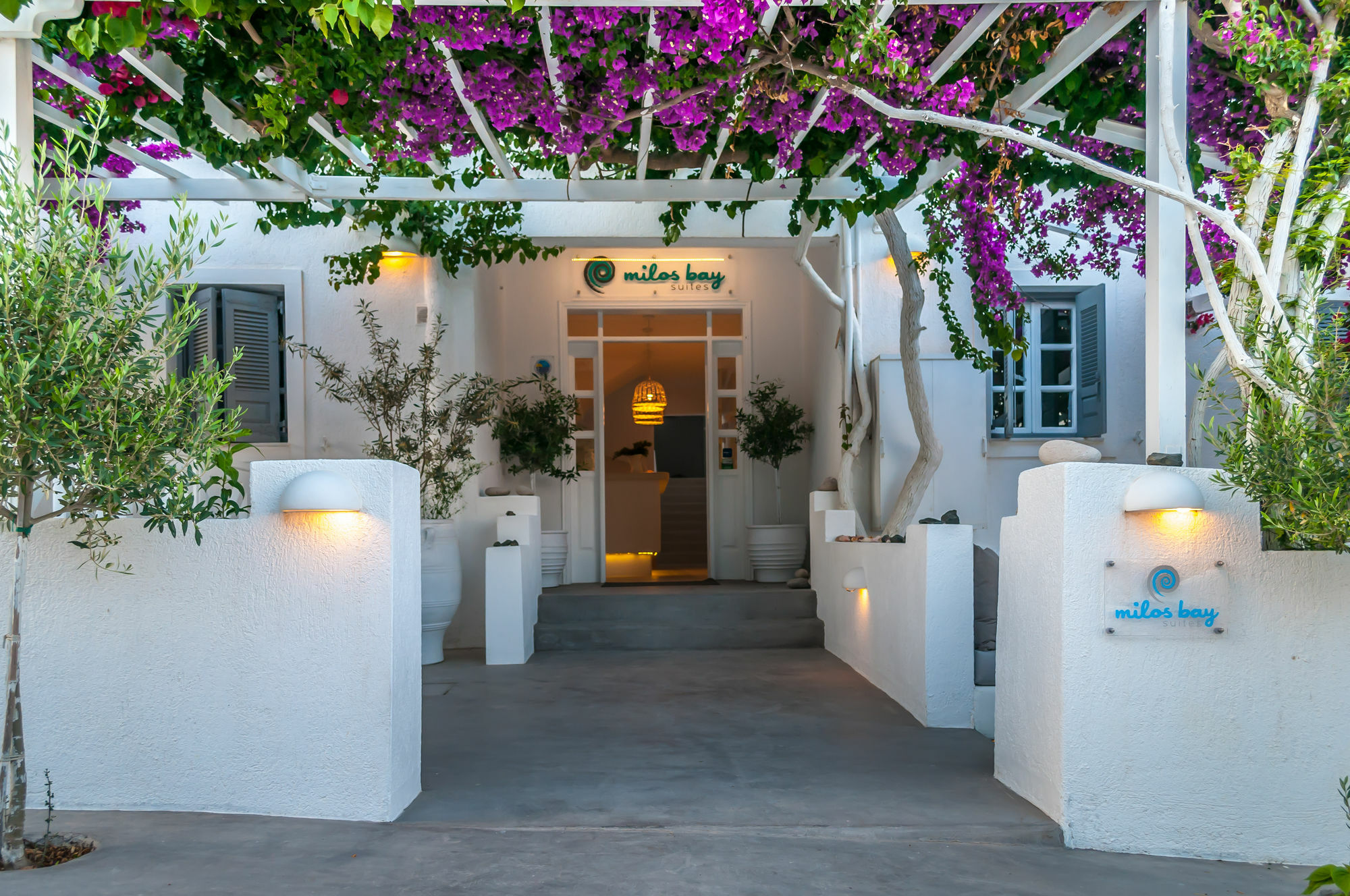 Milos Bay Suites Adamantas  Luaran gambar